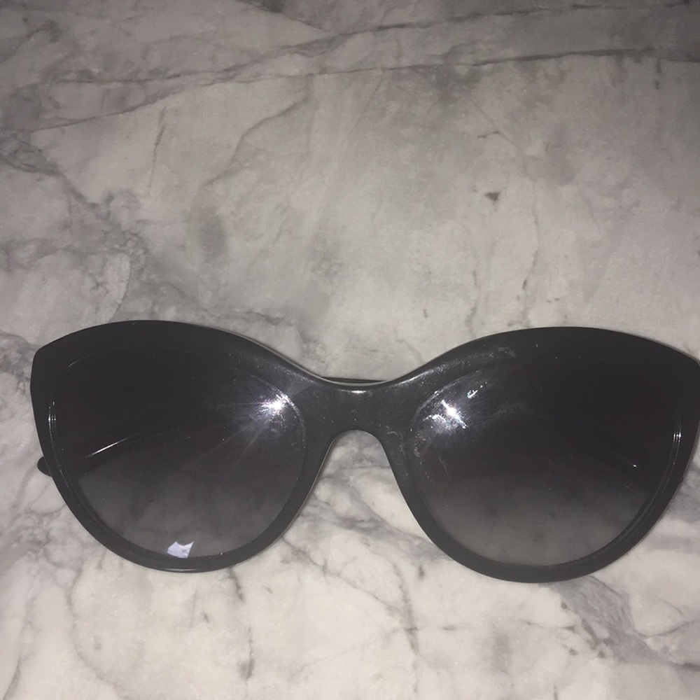 Sunglasses 🕶 - Picture 2 of 8